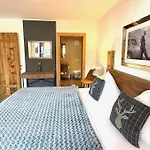 Belle Kaiser By Belle Chalet *