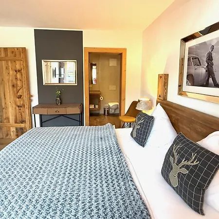 Belle Kaiser By Belle Chalet *